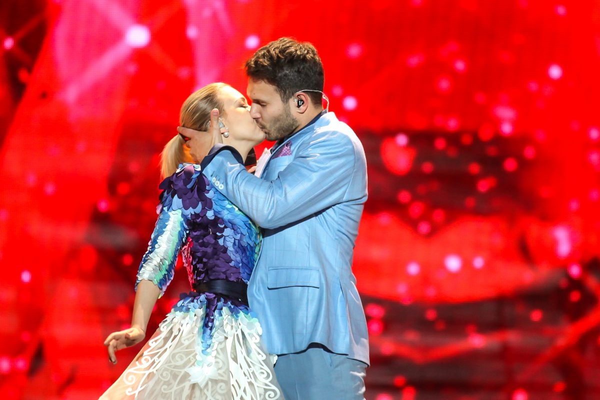 Krievi šokā par lietuviešu puisīšiem, kas skūpstās Eirovīzijā (Attēls 0)