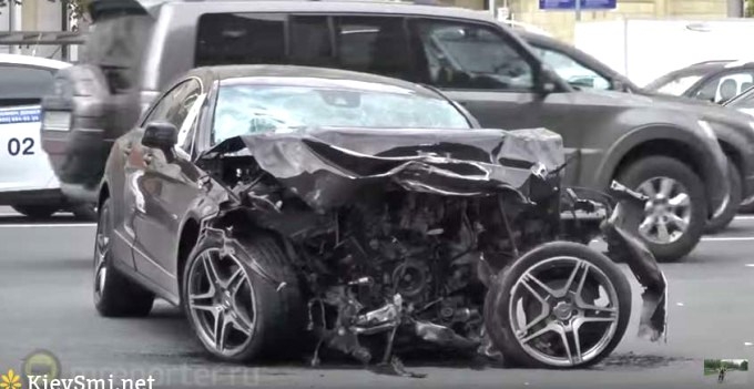 VIDEO. Smagā autokatastrofā Maskavā gājis bojā prezidenta Putina personīgais šoferis (Attēls 0)