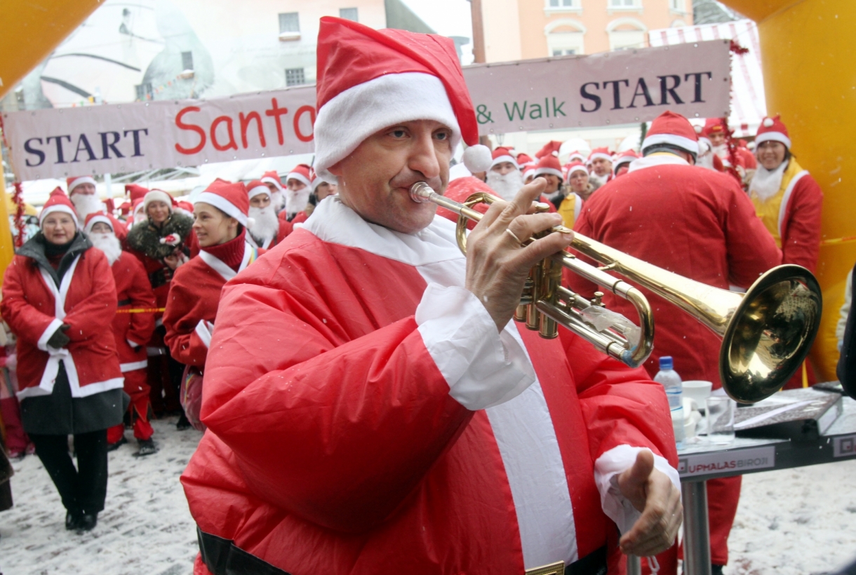 Valsts galveno Ziemassvētku vecīti diemžēl pametusi sieva (Attēls 1)