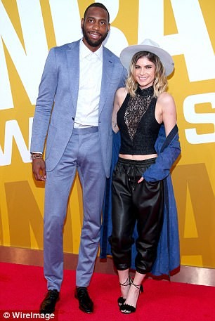 Autokatastrofā 38 gadu vecumā nosities NBA basketbolists Batlers, nogalinot arī savu sievu popzvaigzni Lea (Attēls 2)