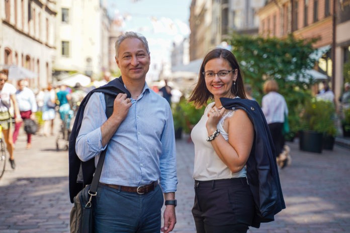 Kaunu neprotošās, baurojošās Lindas Ozolas pubertātes līmenis un nekaunības kalngals. VIDEO (Attēls 3)