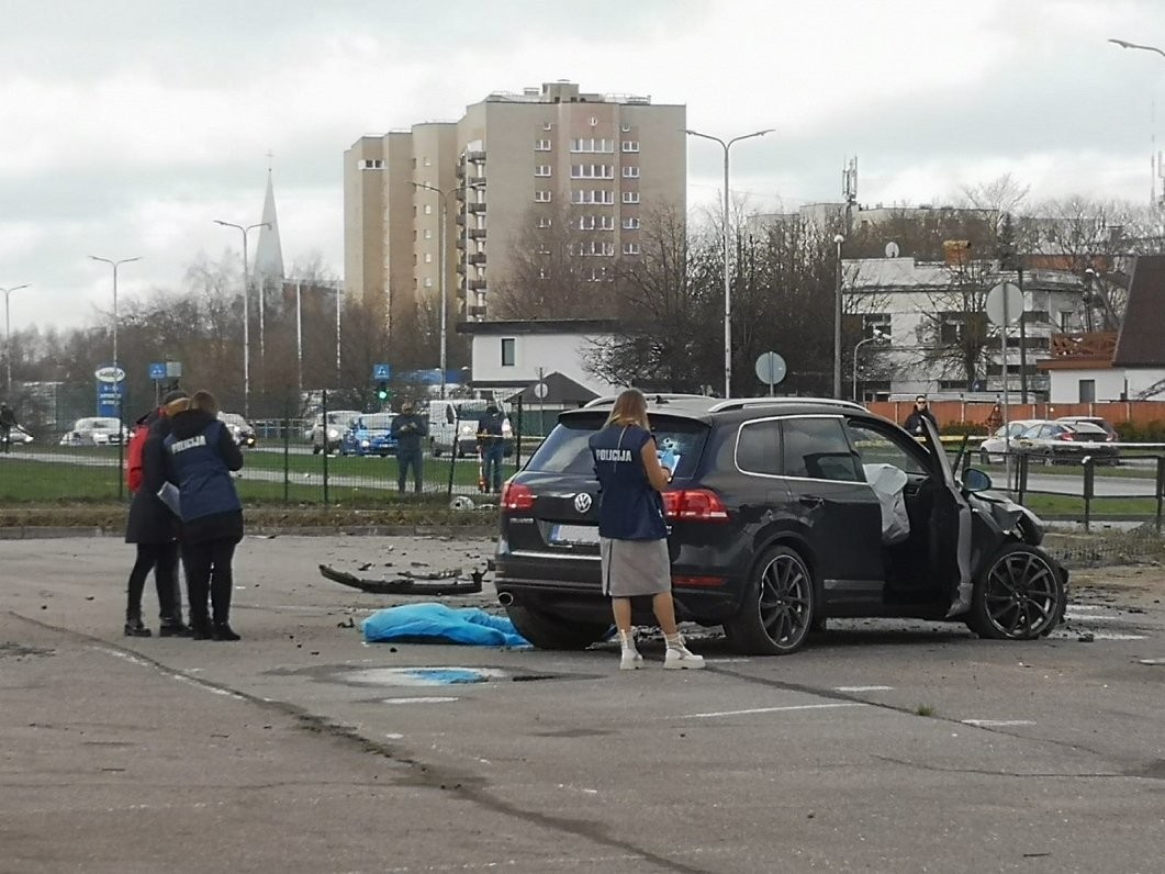 Viņam bija tikai 41 gads. Video fiksēta futbolista Romāna Bezzubova aukstasinīgā slepkavība  (Attēls 0)