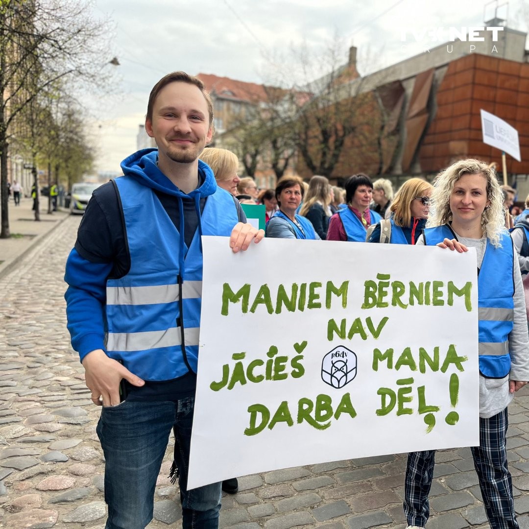 Pats cīnās par savu demisiju! Desmitiem miesassargu un policistu apsargāts Kariņš slāj streikā  (Attēls 0)