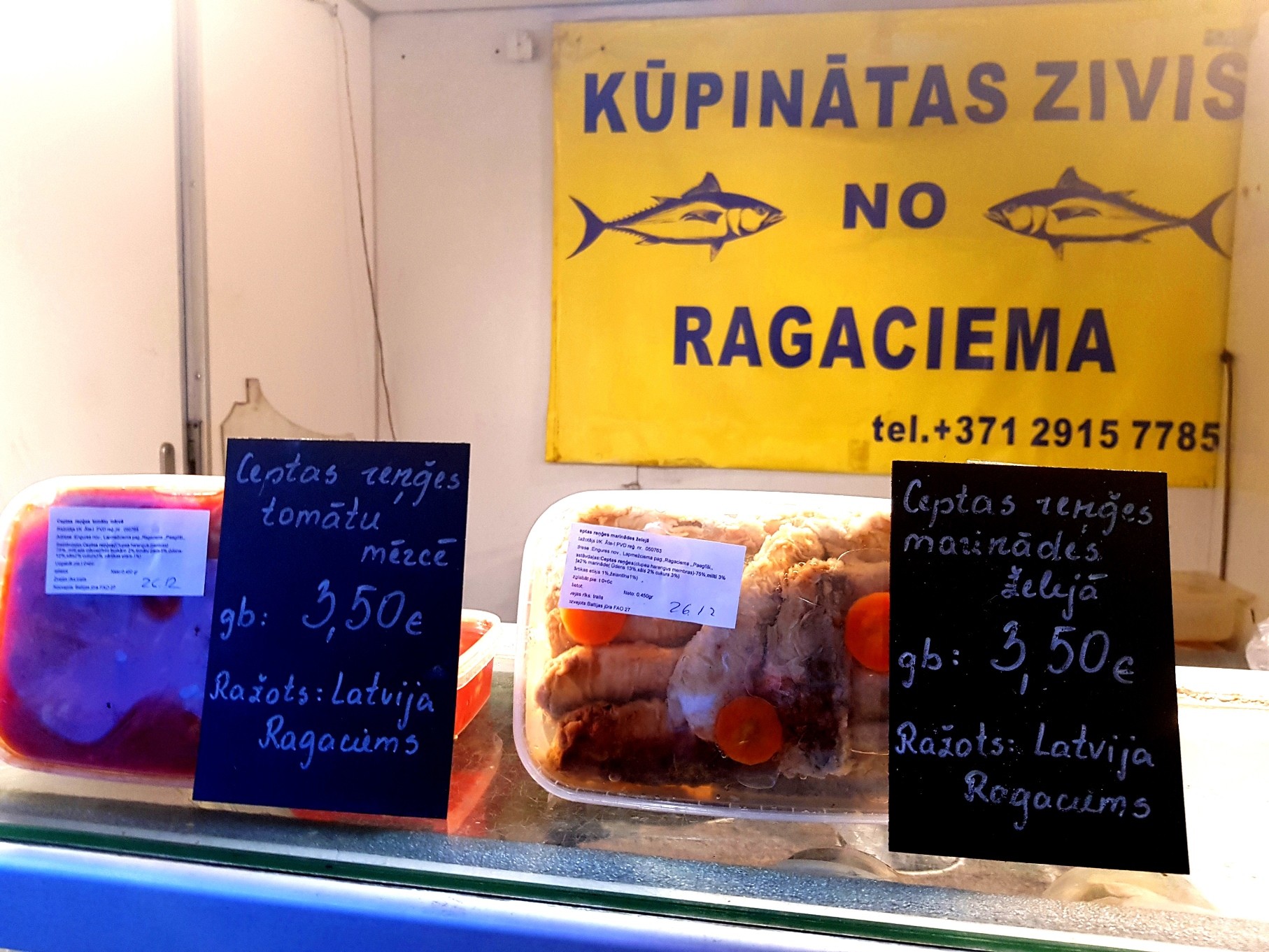 Ņamm, ņamm! Kur Rīgā nopirkt Latvijā ražotas garšīgas zivtiņas par pieņemamām cenām?  (Attēls 0)