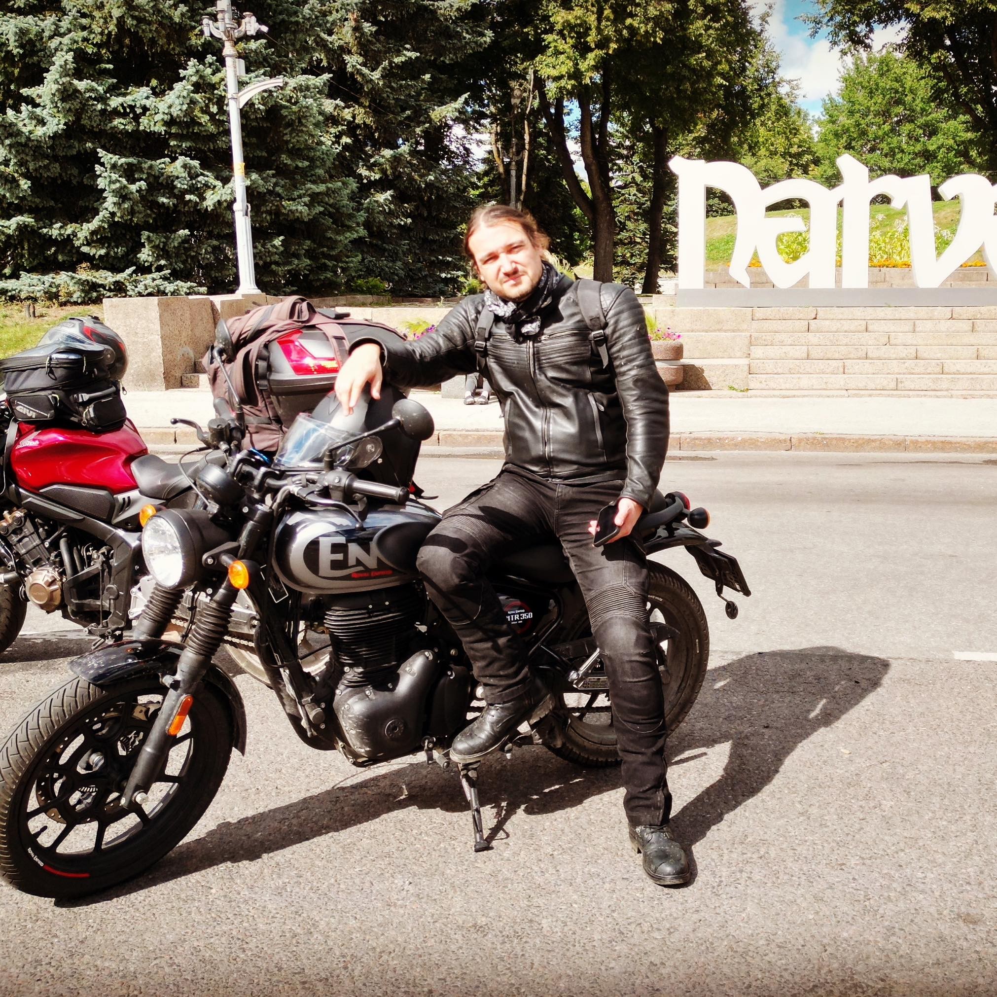 Šokējoši! Raganā un Līgatnē darbojas krimināls grupējums - pārdur riepas un vēlāk par lielu naudu uzmācas atjaunot (Attēls 1)