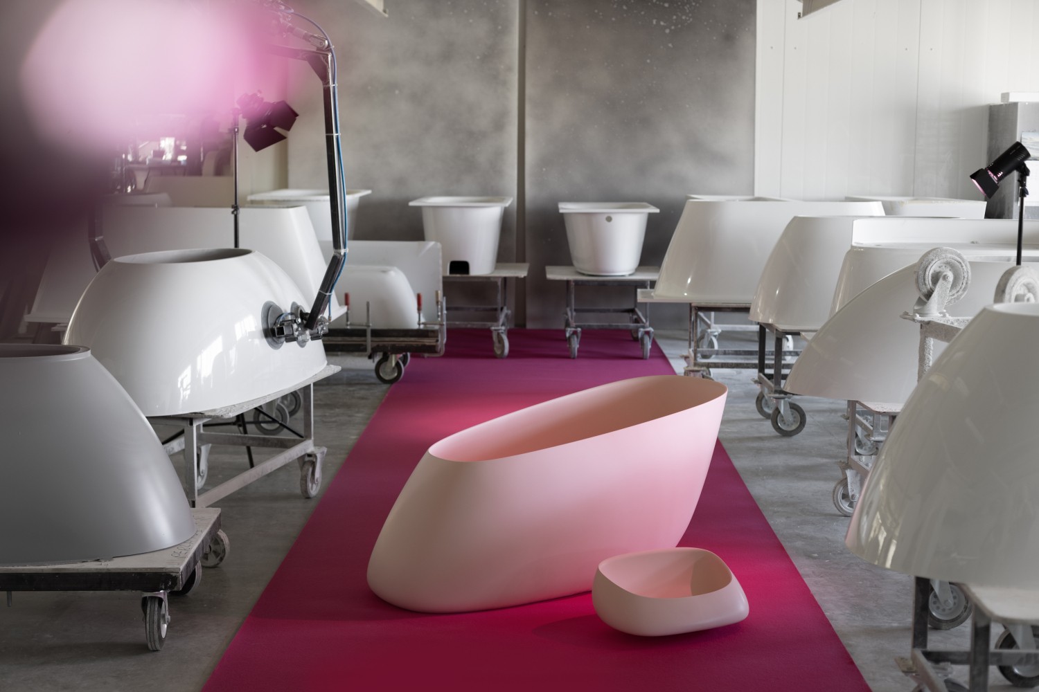 Interjera, mēbeļu un dizaina paradīze Ķīpsalā –  izstāde Riga Furniture Interior 2025 (Attēls 0)