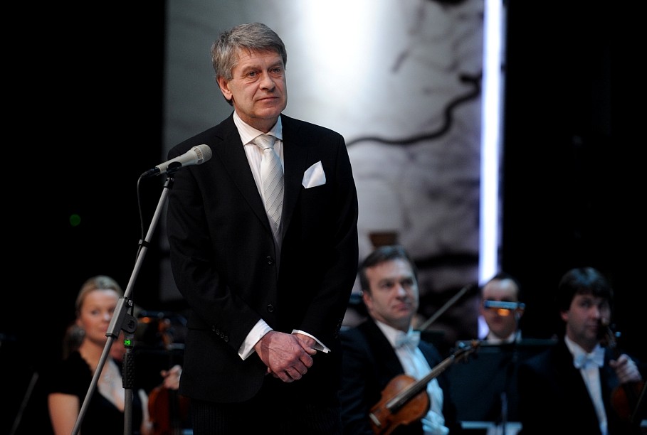 Viņsaulē aizsaukts izcilais diriģents, ilggadējais Simfoniskā orķestra vadītājs Imants Resnis (Attēls 1)