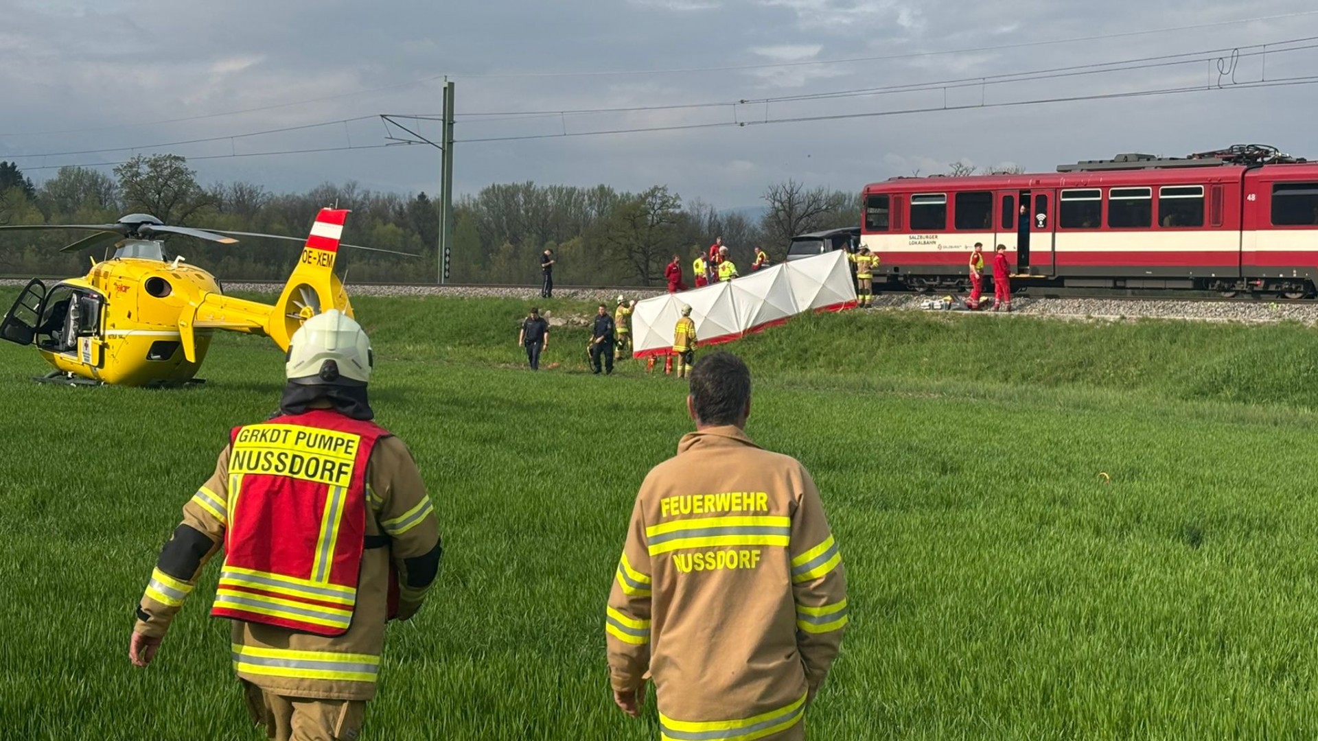Šaušalīgā autokatastrofā 48 gadu vecumā bojā gājis slavenais futbolists Alekss Manningers (Attēls 0)