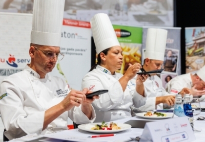 Sidru festivāls, pieneņu spageti, nekūstošs saldējums, nesviests, pikantie sienāžu batoniņi – pārsteigumi izstādē Riga Food 2023