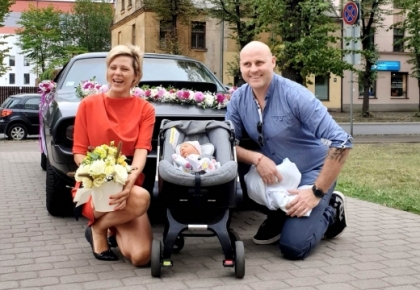 FOTO: Pēc smagas autokatastrofas un ilgstošas pārvietošanās ar kruķiem. Andris Kulbergs būs jaunais Latvijas premjerministrs